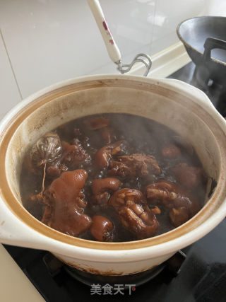 酱猪蹄的做法步调：5