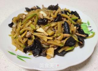萝卜木耳炒肉丝的做法步调：6