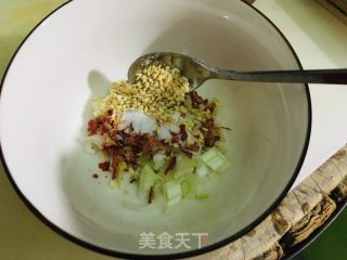 凉拌牛筋里的做法步调：4