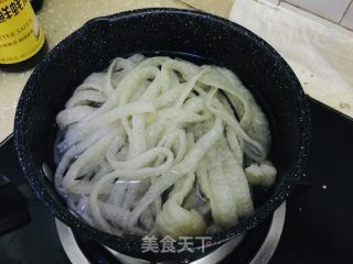 凉拌牛筋里的做法步调：2