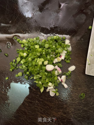 金针菇日本豆腐牛肉煲的做法步调：4