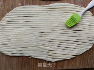 酸奶银丝卷的做法步调：4