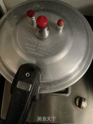 白烧牛排骨里的做法步调：6