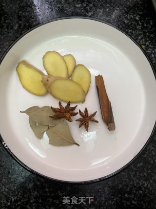 白烧牛排骨里的做法步调：2