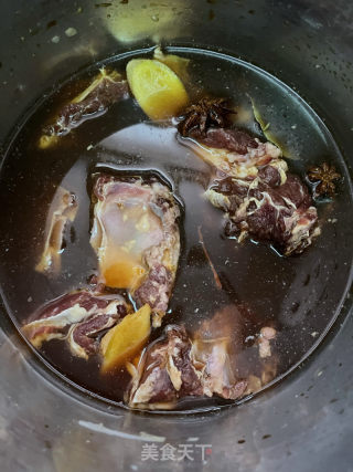 白烧牛排骨里的做法步调：5