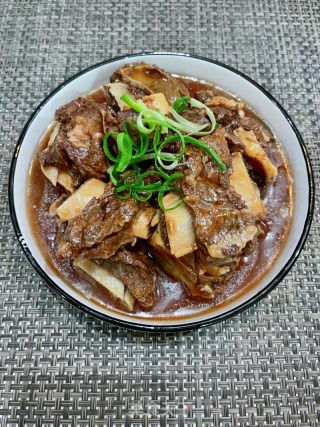 白烧牛排骨里的做法步调：7