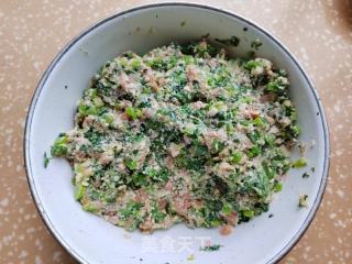 喷鼻芥菜肉馅油煎饼的做法步调：6