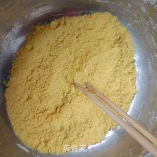 齐麦玉米馒头的做法步调：1