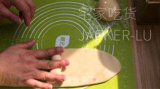 汤种吐司，收缩推丝到出伴侣，又喷鼻又硬，好吃到爆。的做法步调：10