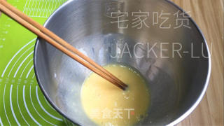 汤种吐司，收缩推丝到出伴侣，又喷鼻又硬，好吃到爆。的做法步调：3