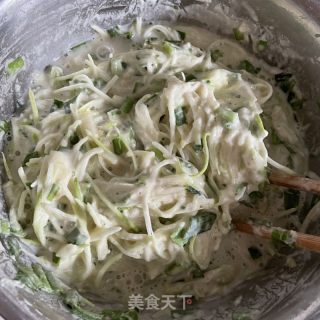 韭菜西葫芦鸡蛋饼的做法步调：4