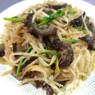 海参炒利剑萝卜的做法步调：12