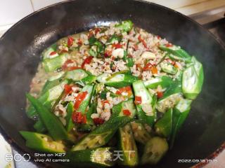 肉终炒春葵的做法步调：3