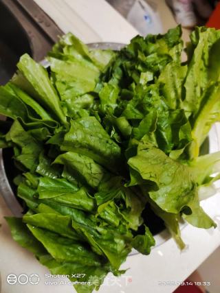 凉拌死菜的做法步调：1