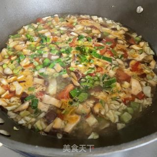 番茄蔬菜汤的做法步调：7