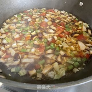 番茄蔬菜汤的做法步调：6