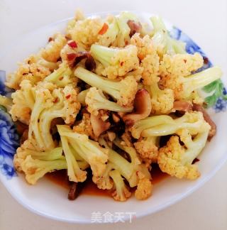 炒菜花的做法步调：8