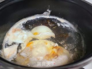 桃胶钱袋蛋的做法步调：4