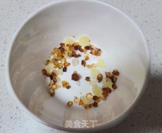 桃胶钱袋蛋的做法步调：1