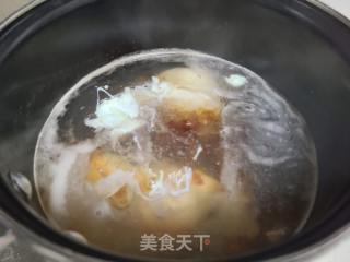 桃胶钱袋蛋的做法步调：3