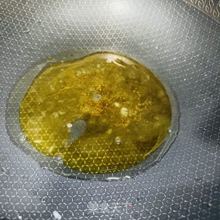 不消卤料包就能够做得 | 卤鸭下巴的做法步调：1