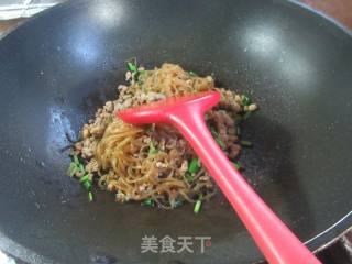 蚂蚁上树的做法步调：9