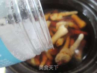 鸡爪魔芋丝煲的做法步调：9