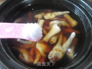 鸡爪魔芋丝煲的做法步调：8