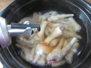 鸡爪魔芋丝煲的做法步调：6