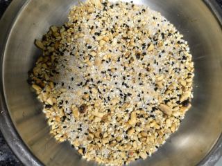 故乡糯米花死卷的做法步调：3