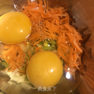 鸡蛋饼的做法步调：2