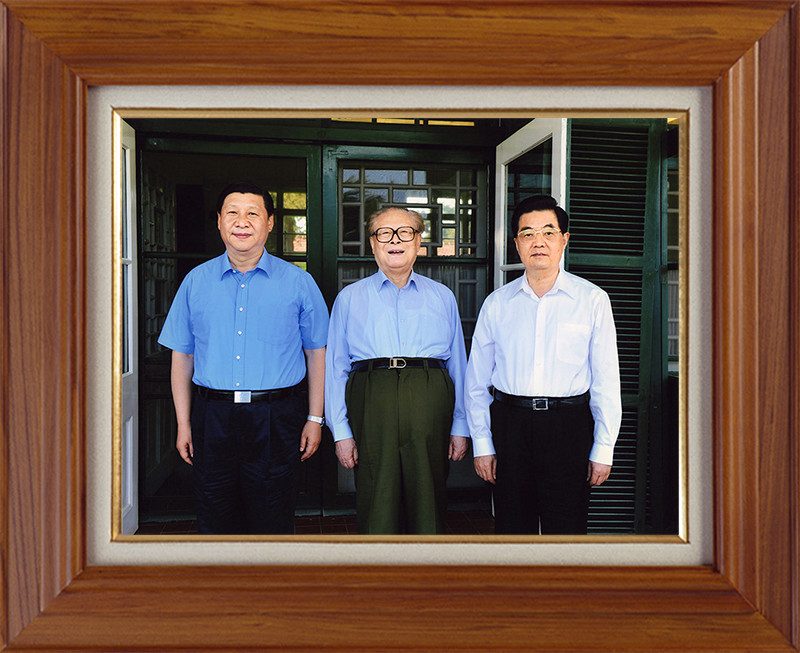 sUe48178zh9xruQ4.jpg