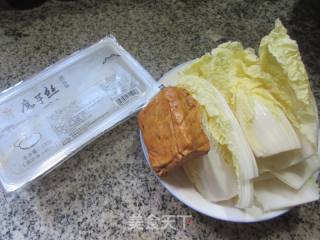 喷鼻干利剑菜芯炒魔芋结的做法步调：1