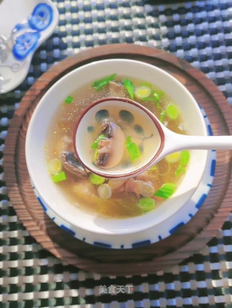 心蘑鸡汤的做法
