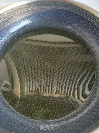 虾皮烧豆腐的做法步调：2