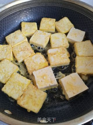 虾皮烧豆腐的做法步调：5