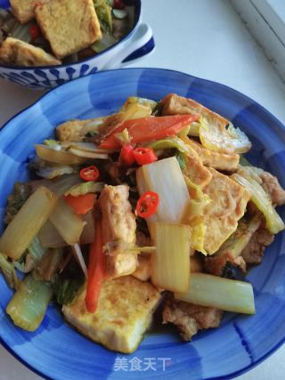 虾皮烧豆腐的做法步调：17