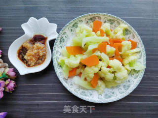 利剑灼花菜的做法步调：7