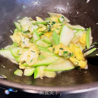 葫芦片炒鸡蛋的做法步调：9