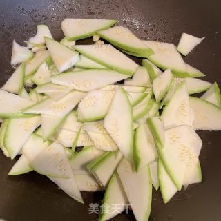 葫芦片炒鸡蛋的做法步调：7
