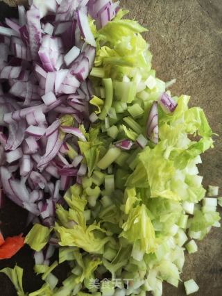 虾仁蛋炒饭的做法步调：3