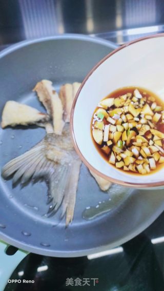 糖醋鱼尾的做法步调：5