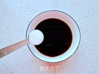 青椒焖虾的做法步调：5