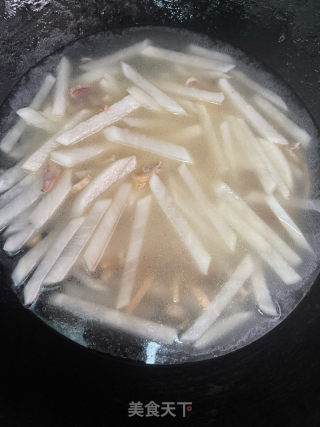 利剑萝卜煲干鱿鱼的做法步调：7