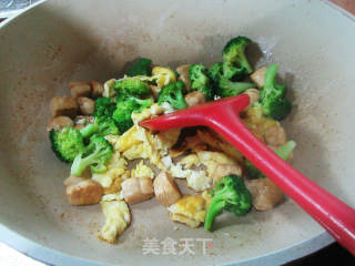 西兰花单鸡的做法步调：10