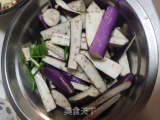 白烧茄子的做法步调：2