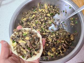 干槐花鸡蛋馅包子的做法步调：17