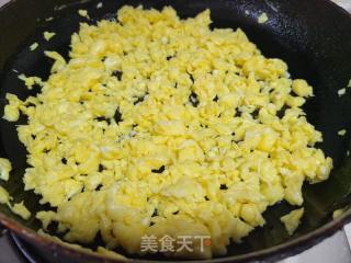 干槐花鸡蛋馅包子的做法步调：6