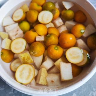 冰糖金桔雪梨饮的做法步调：2