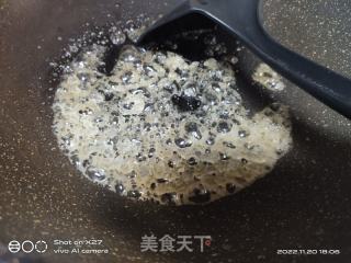 排骨烧鸡蛋的做法步调：2